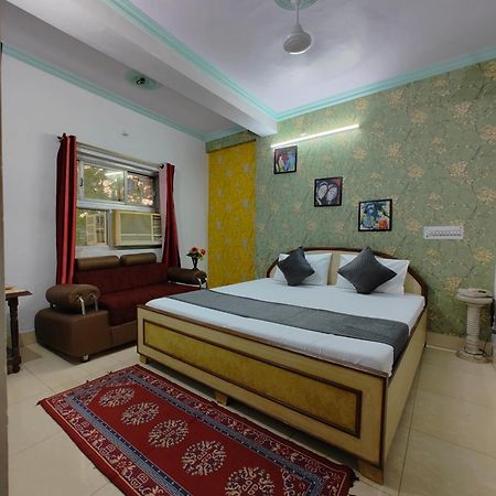 Hotel Swarajya Palace Agra  Buitenkant foto